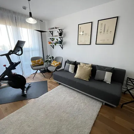 Peloton Organic Health Apartment In Angel, Old Street, Islington London Exterior photo